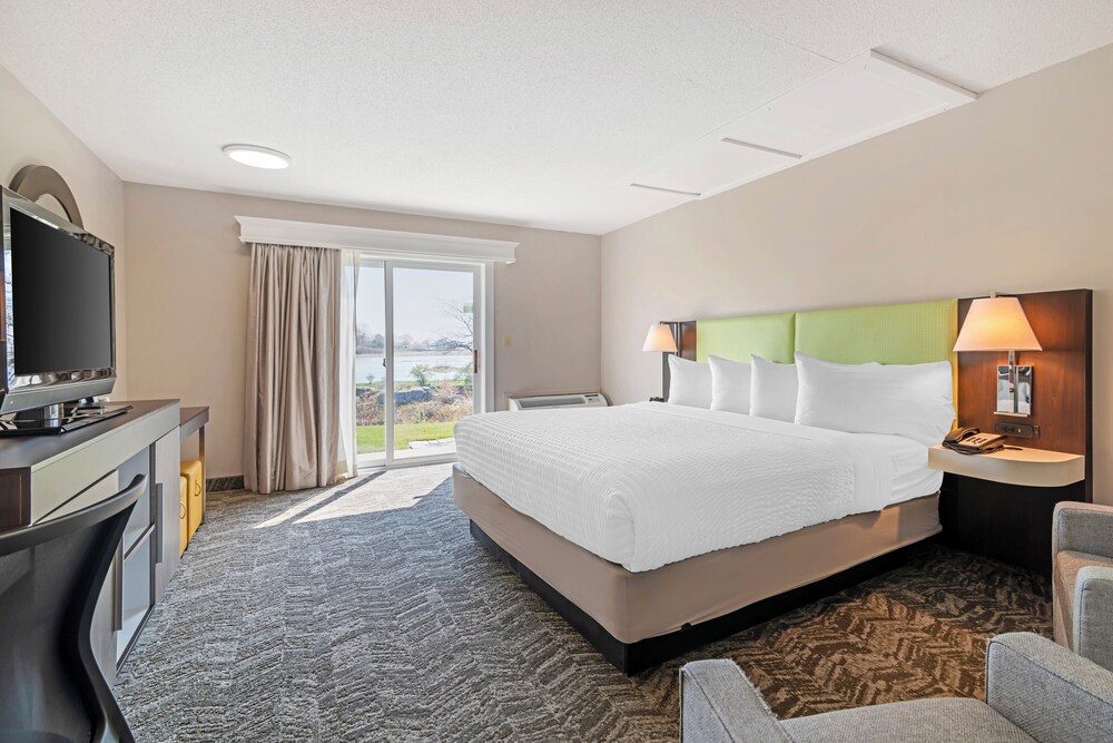 Ogunquit River Inn Suites - Property Image 35
