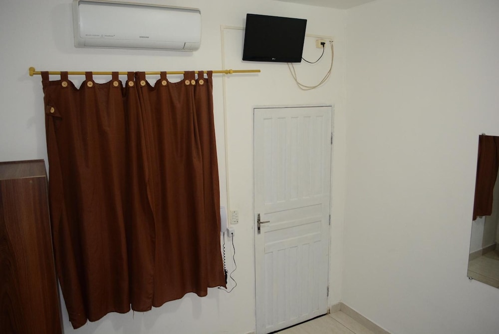 Lize Hotel-Hostel