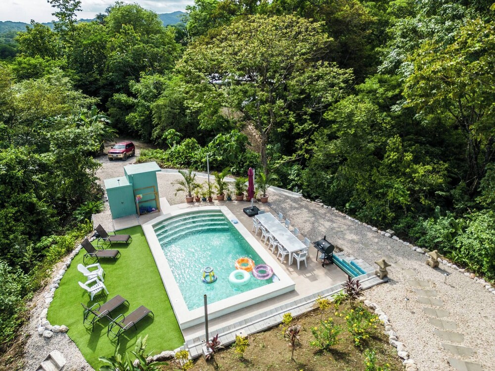 Private Saltwater Pool, Mountain Views, 3min Beach