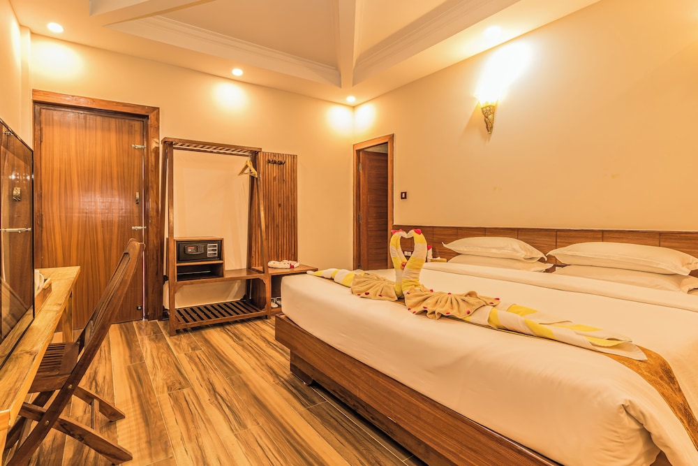 Munal and Mayur Resort