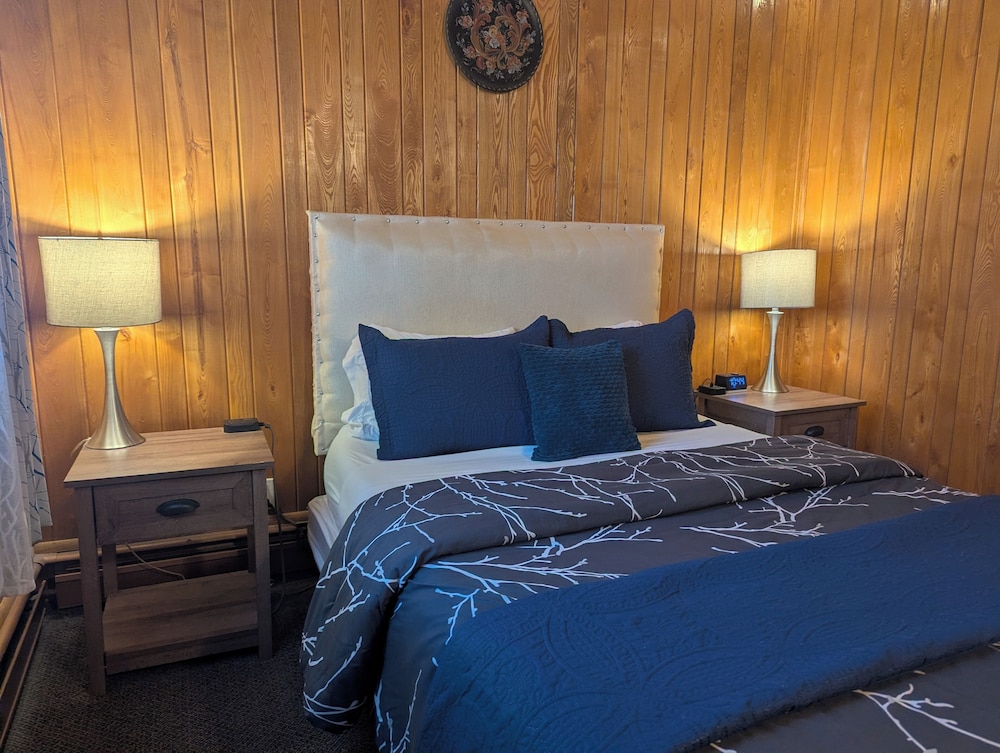 Feather Nest Inn