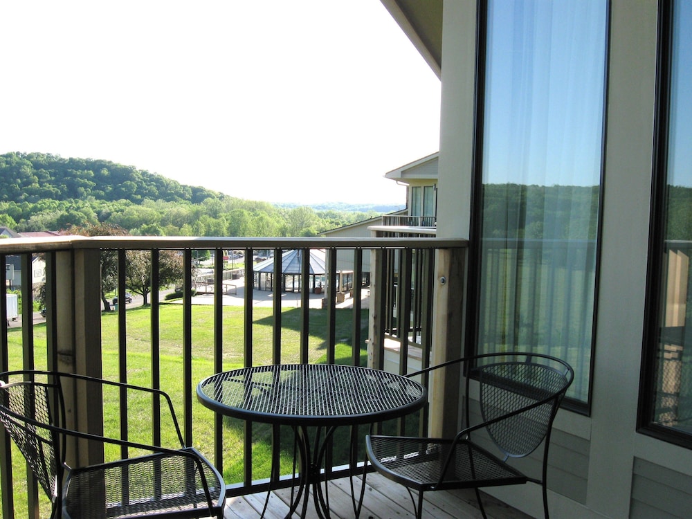 The Seasons Lodge