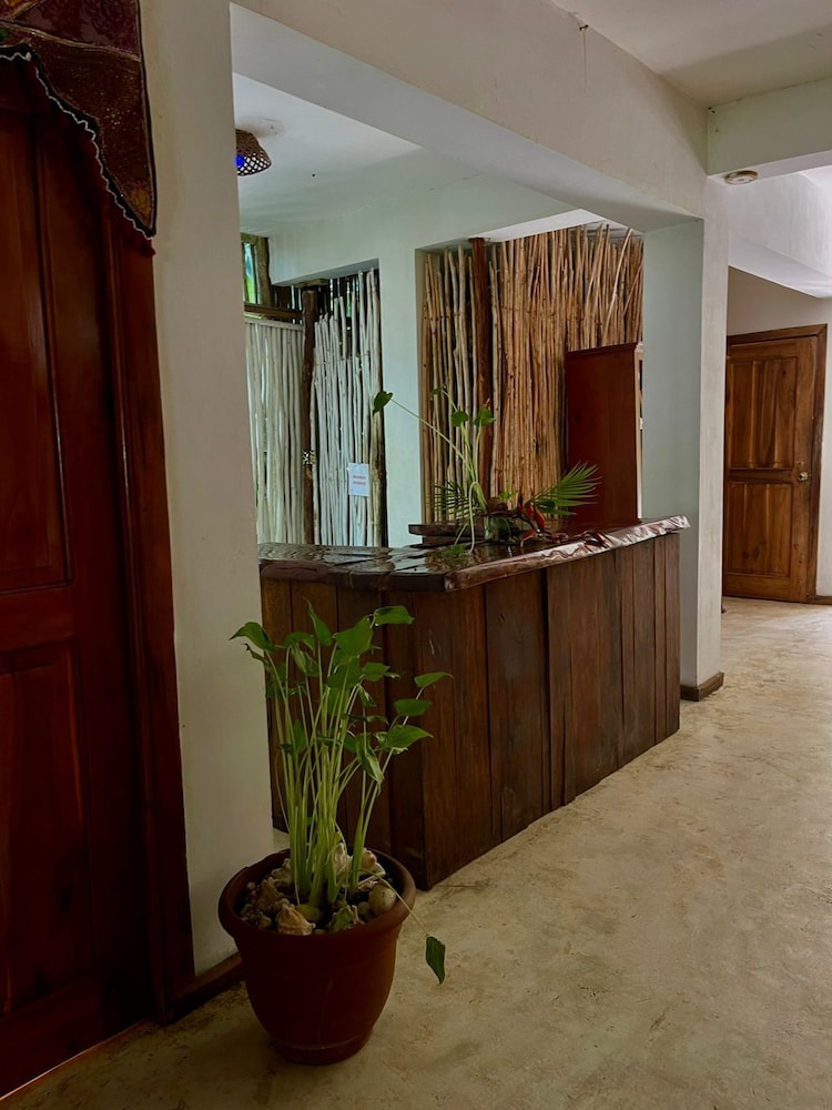 Ganesh Hostel