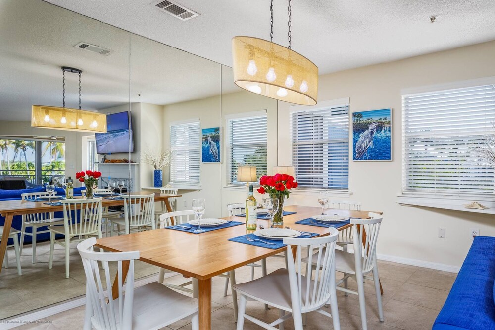 Siesta Bayside With Bay/dock Views view 4