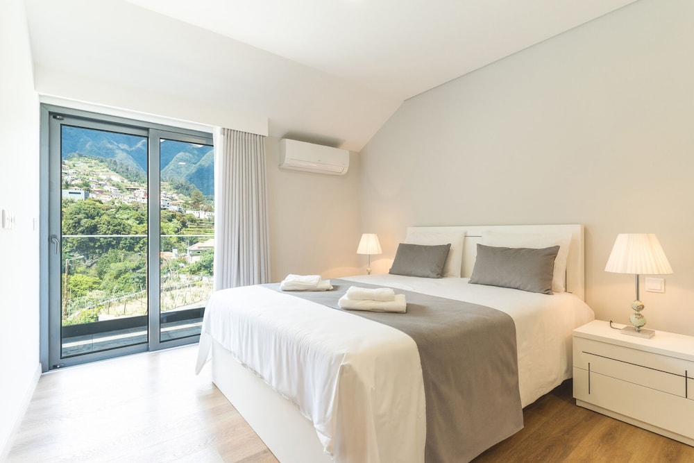 Villa Lorenzo by Atlantic Holiday