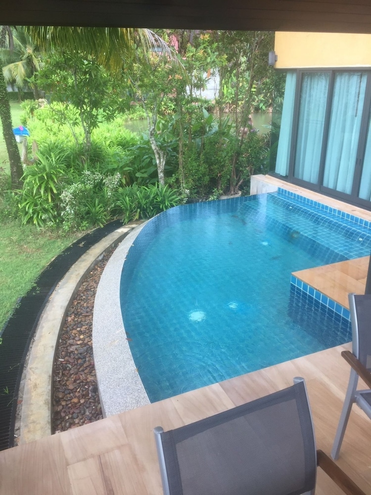 Tha Lane Bay Villa
