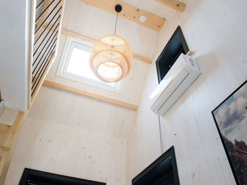 Welcoming Chalet in the Heart of Monnickendam With Terrace view 5