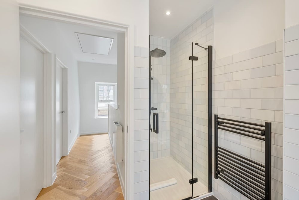 Charming 2 Bedroom 2 Bathroom Flat Near Oxford St