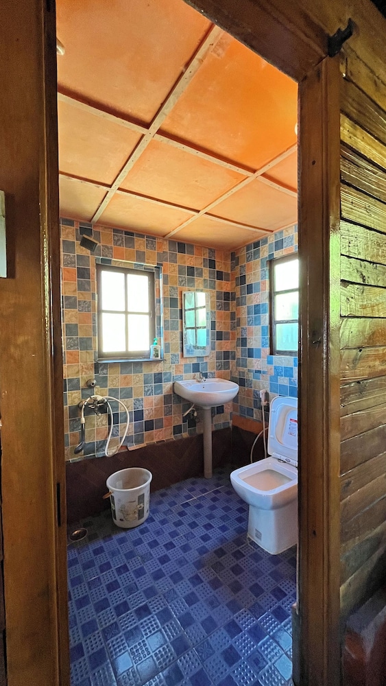 Mount Olympus Hood cabin