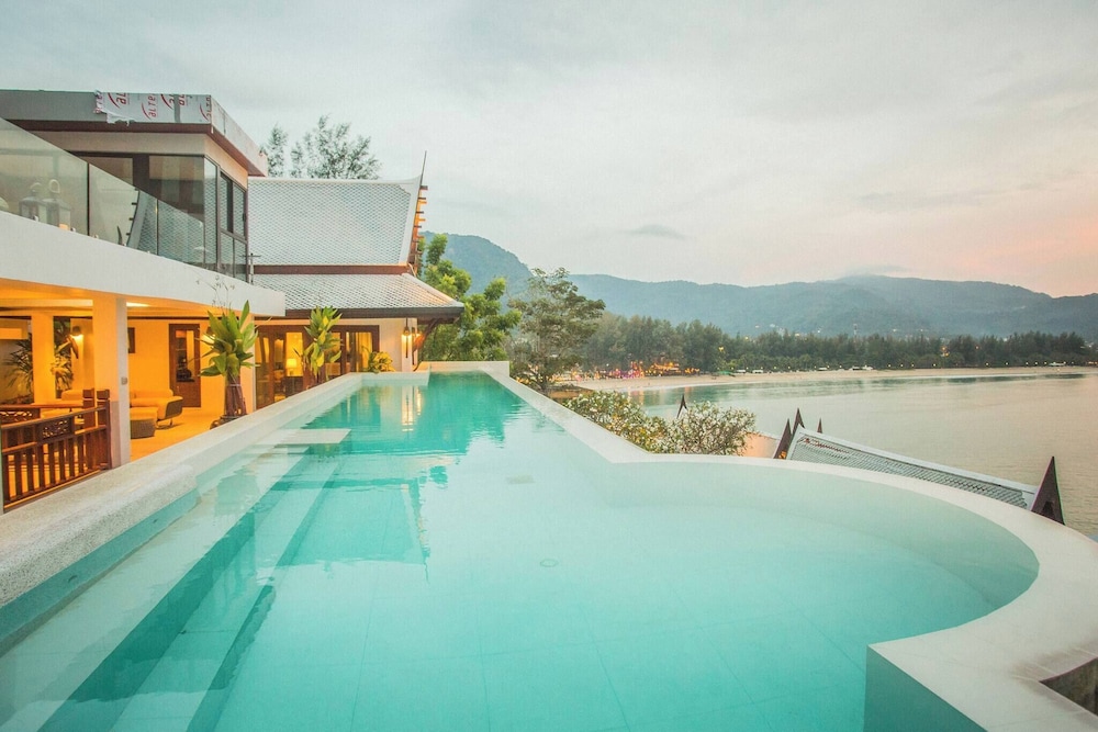 Luxury Seaview 6 Bedrooms With Infinity Pool Villa, Private Gym, Superfast Wifi
