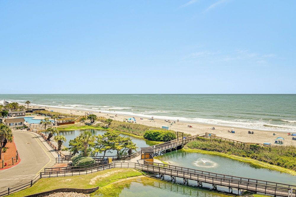 Pools, Hot Tubs & Ocean Access: Myrtle Beach Condo