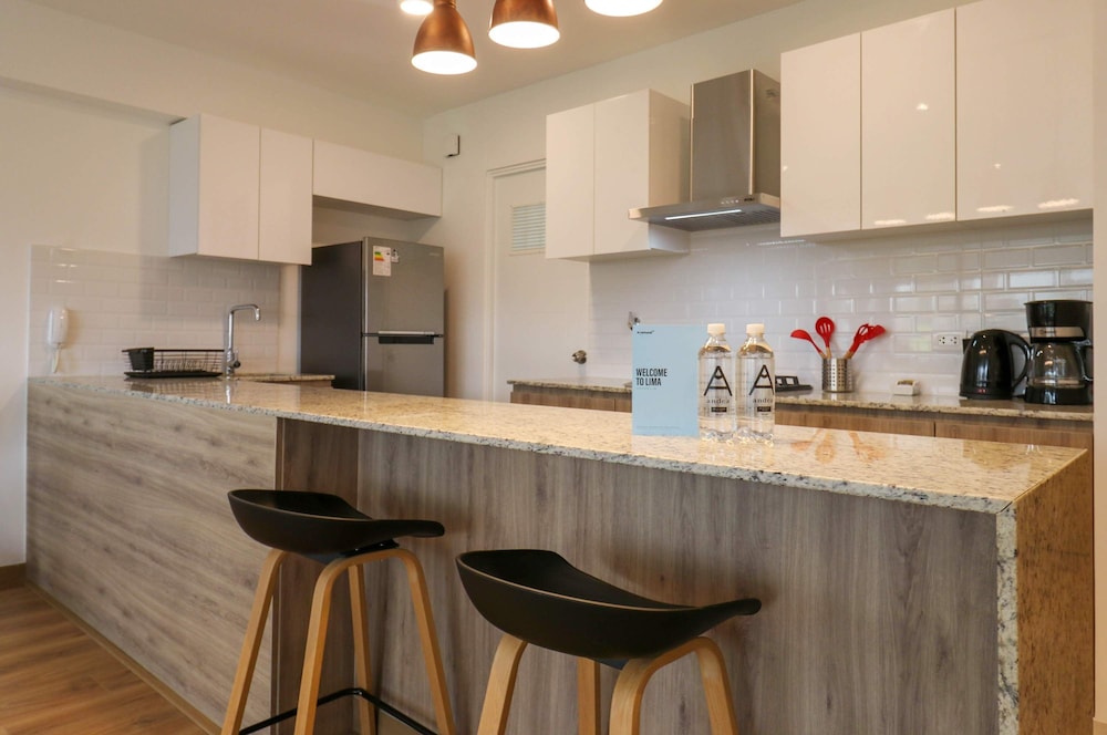 w Brilliant 1BR w Amazing Balcony in Miraflores