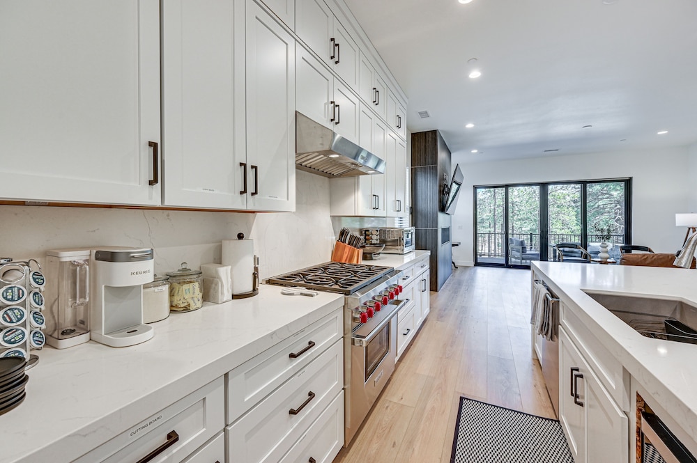 Flagstaff Group Getaway w/ Game Room & Deck