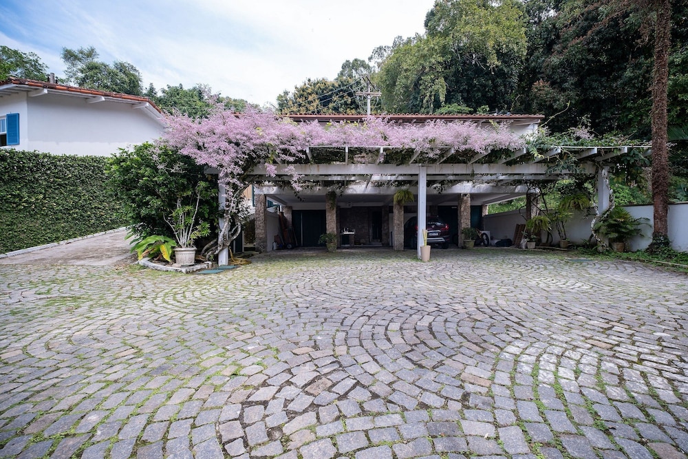 Angra - Mombaça | Mansão Espetacular Beira-Mar, 7 Suites - por Casapē Rio