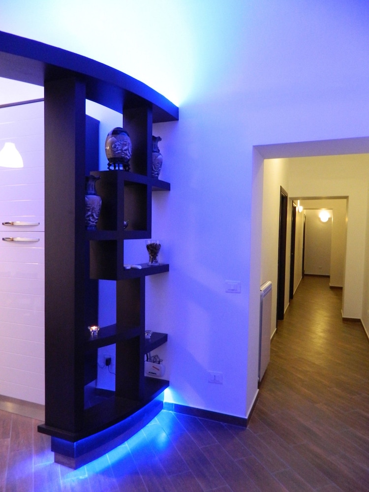 Romangelo 2 Hostel