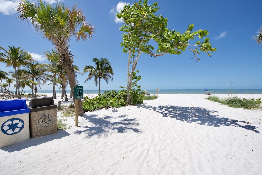 Sandy Toes Cottage