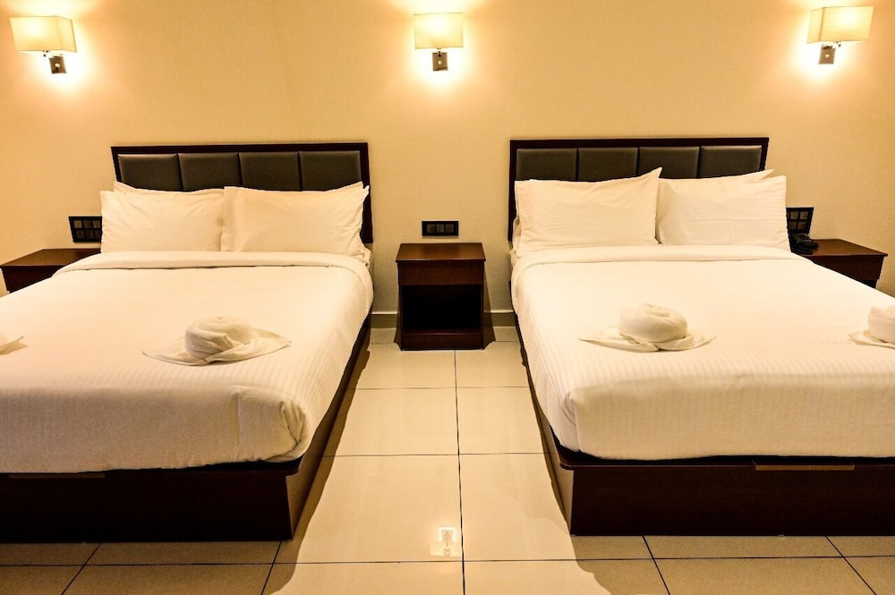 Hotel S S International