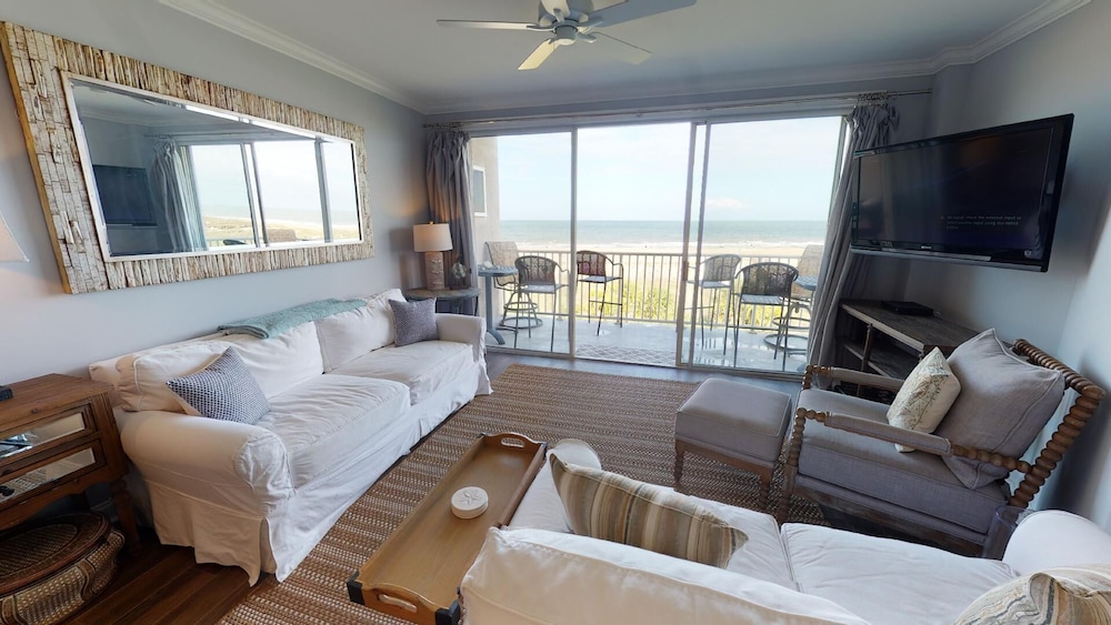Beach House 2 by Tybee Vacation Rentals