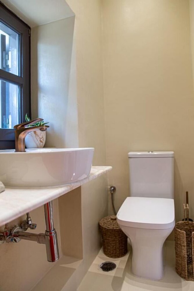 Epitome Suites