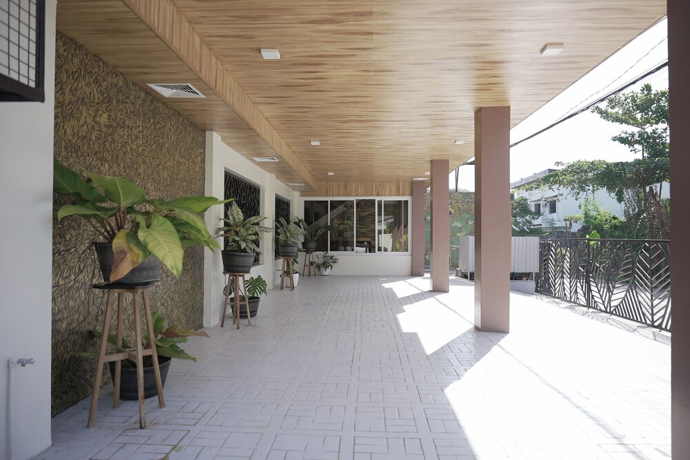Manuela Suites Puerto Princesa near Airport