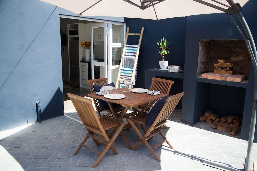 Loddeys Guesthouse