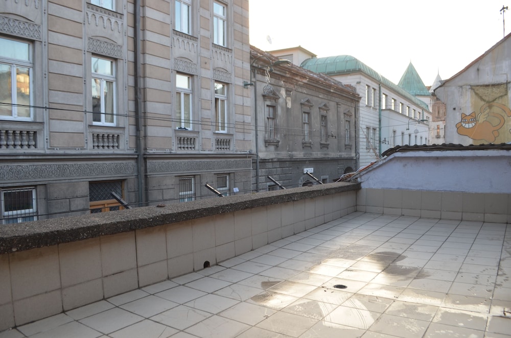 Photo 28