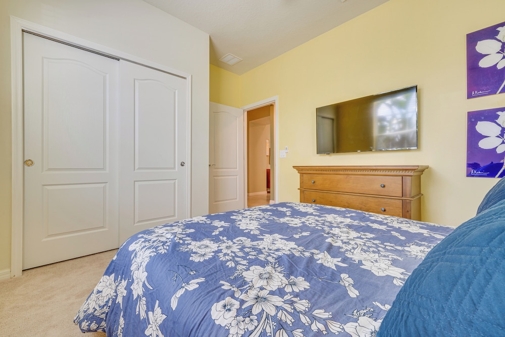 Private Backyard Oasis: Solterra Resort Condo
