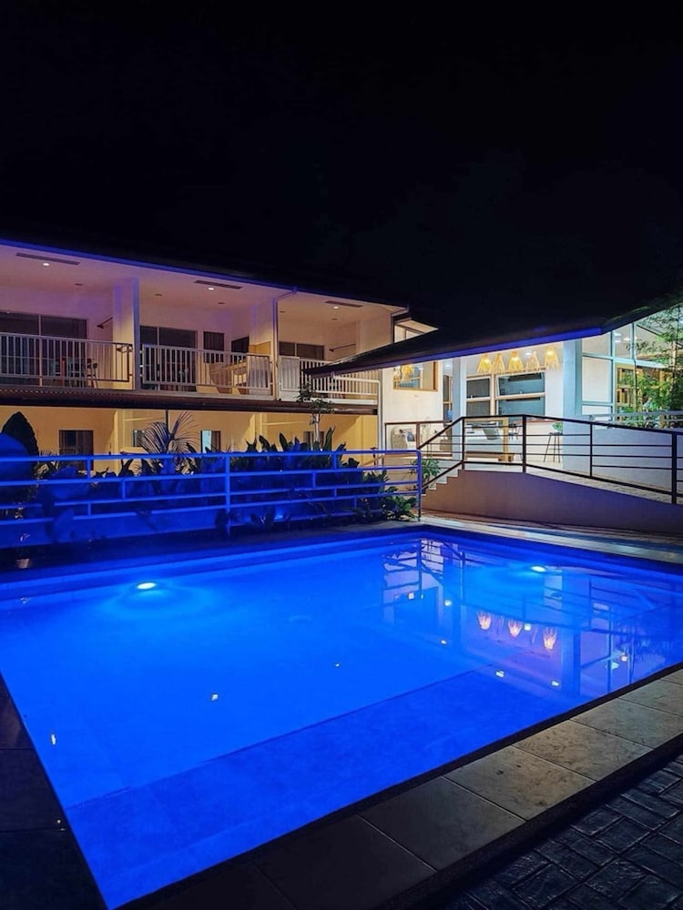 DMC Condotel