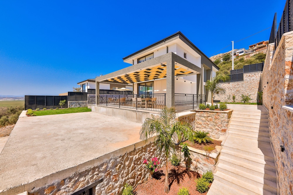 Villa Etoo in Ye ilk y Mahallesi