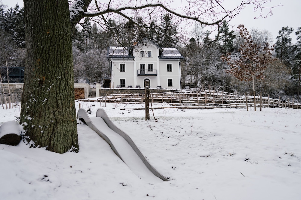 Wmm020 in Manet n With 7 Bedrooms and 8 Bathrooms