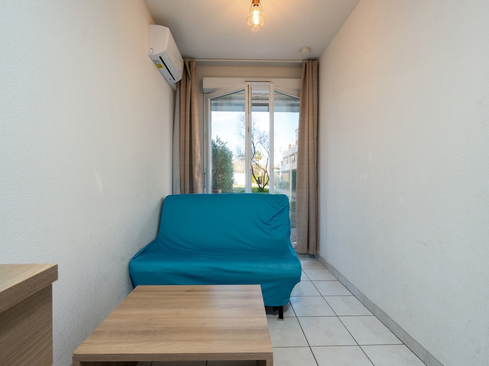 Apartment in Le Grau-du-roi for Family