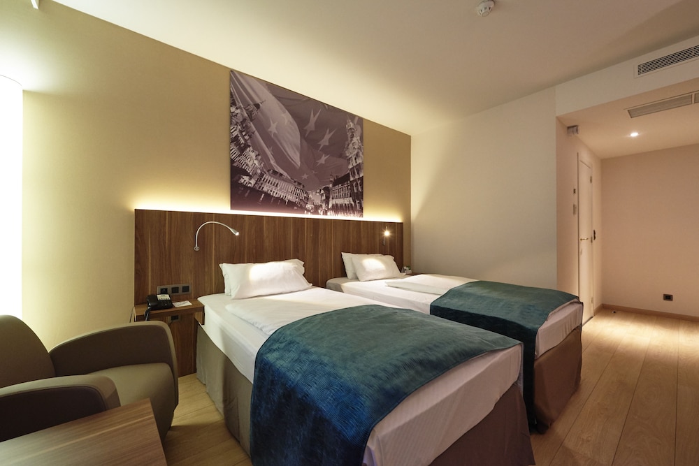 Holiday Inn Brussels Schuman by IHG