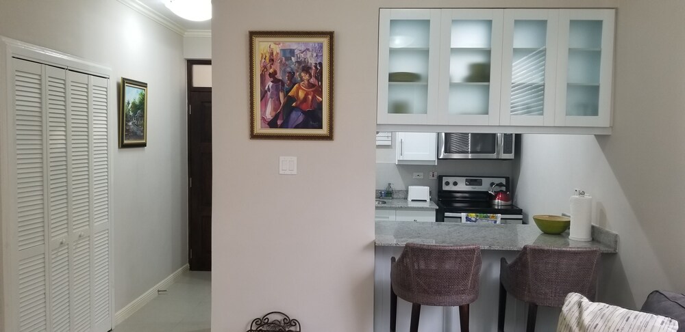 New Kingston Guest Apartment Hampshire