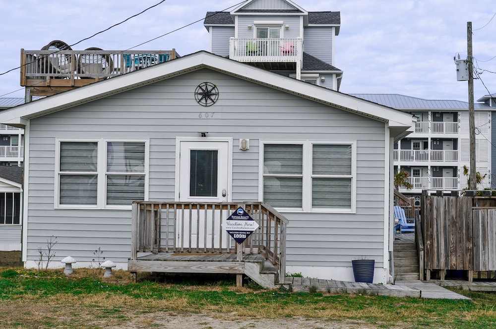 Just Sandy by Topsail Realty