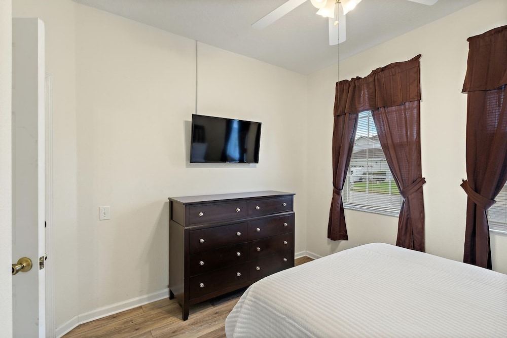 Windsor Palms Resort 4 Bedroom Pool Home + Game Room 4 Home