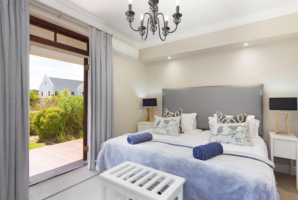 Winelands Golf Lodges at De Zalze