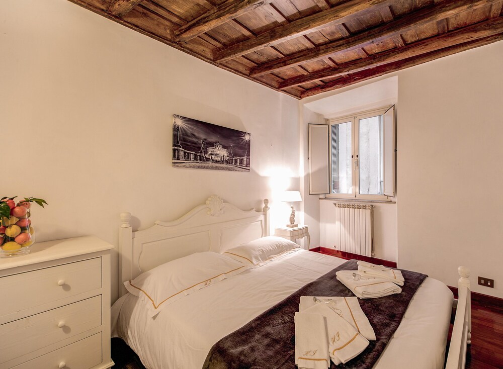 HI Navona apartment