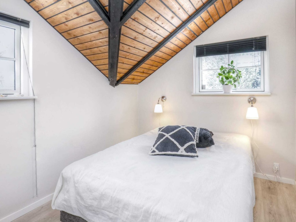 Alluring Holiday Home in Falster near Sea view 2