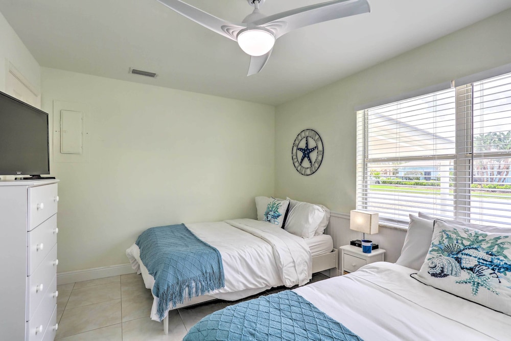 Ocean Access Jensen Beach Home: Dock & Lanai! view 2