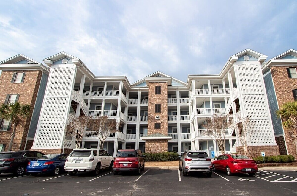 Magnolia Pointe Magnolia Lake 4827-301 3 Bedroom Condo