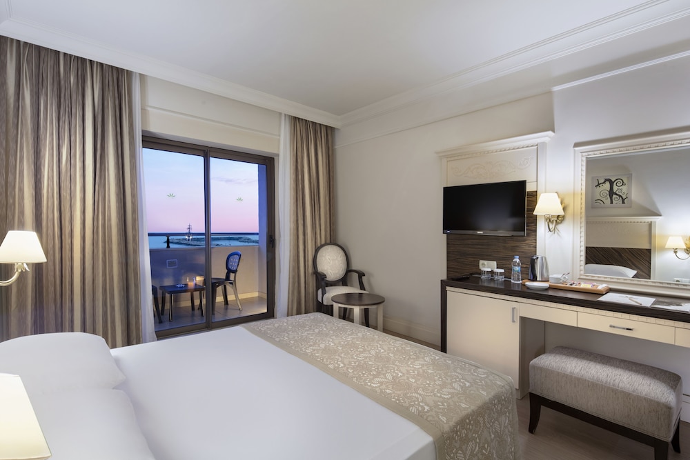 Aydinbey King's Palace & Spa -Ultra All Inclusive