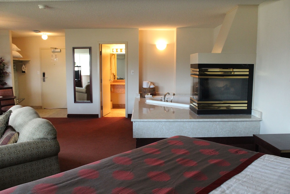 Tamarack Motor Inn
