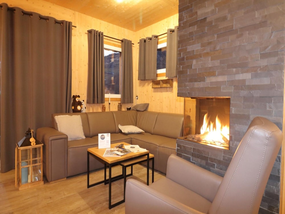 Modern Chalet in Sankt Georgen ob Murau with Hot Tub