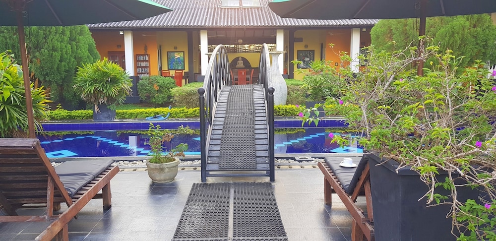 Flower Garden Lake resort