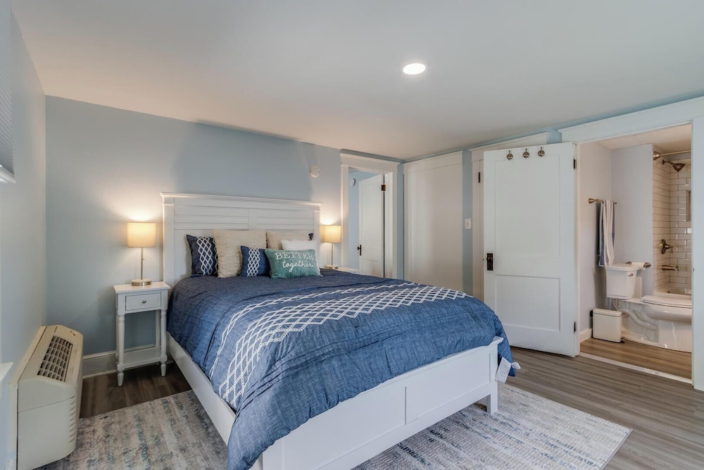 Baltimore Avenue 49 #2
