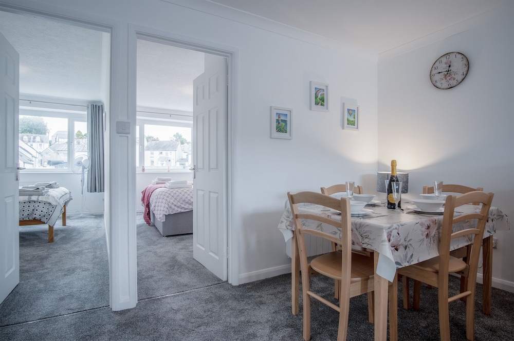 Harbour Court - 2 Bedroom - Saundersfoot view 5