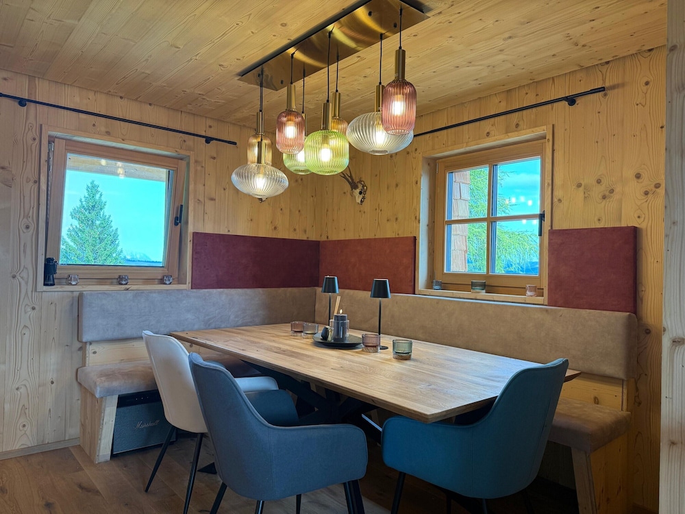Panoramic hut in the ski Area