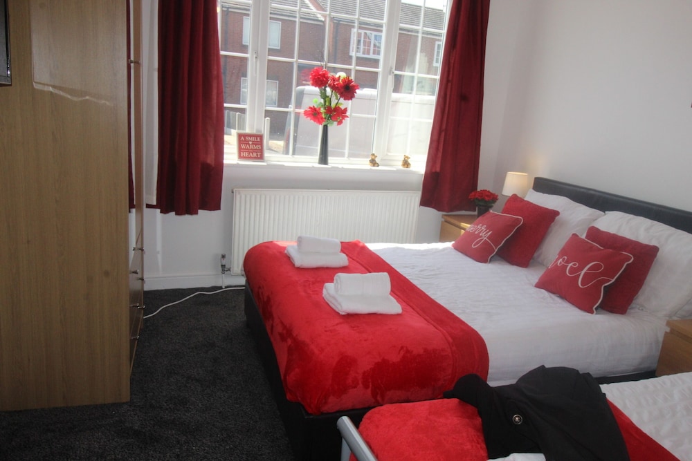 Rotherham Vacations - High Street House - Property Image 32