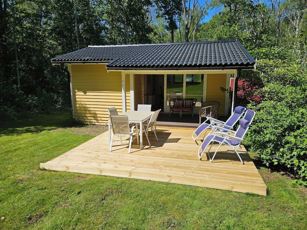 Cottage , Private Sauna for 8 People , 1000m² Garden