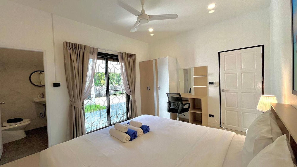 Baiyok Villas Near Kathu Waterfall